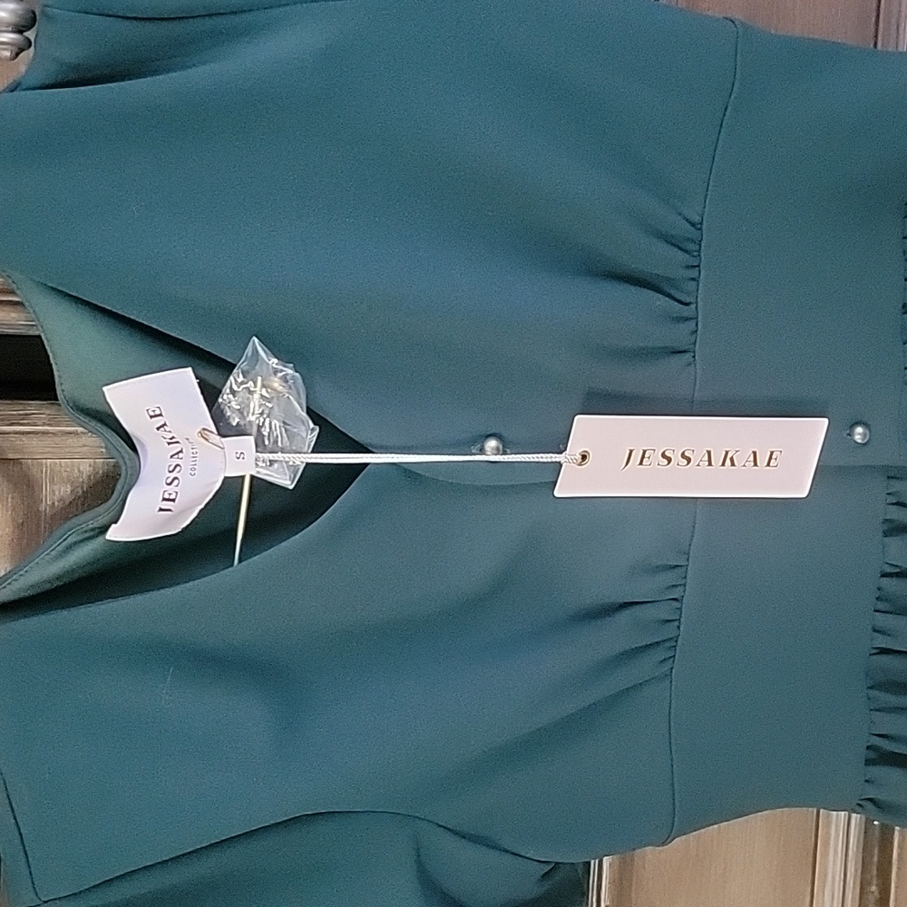 Jessakae Emerald Green Dress Christmas Winter - Picture 2 of 4